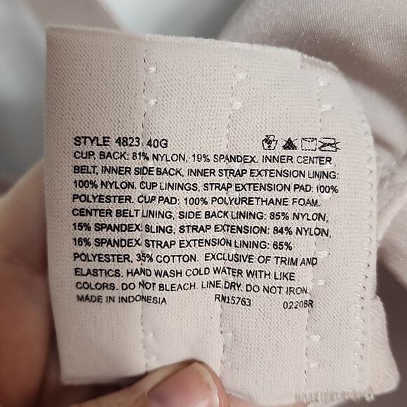 Playtex Secrets 40G Bra, Shapes & Supports, Lined Cups, Open Neckline, NWT - Picture 4 of 5